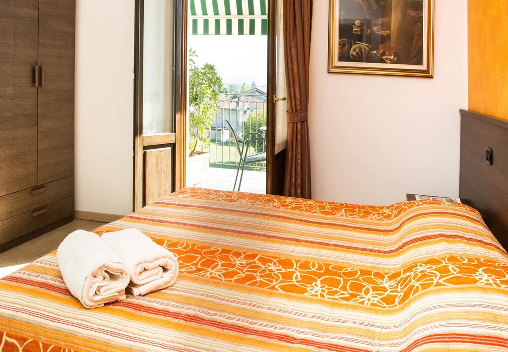 B&B Lori Gravedona Bilik gambar